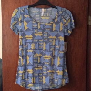 NWT LuLaRoe Classic Tee